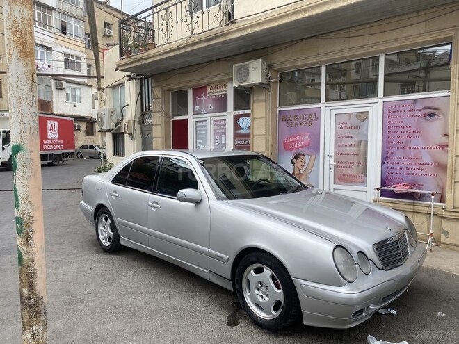 Mercedes E 220 2000, 389 km - 2.2 л - Bakı
