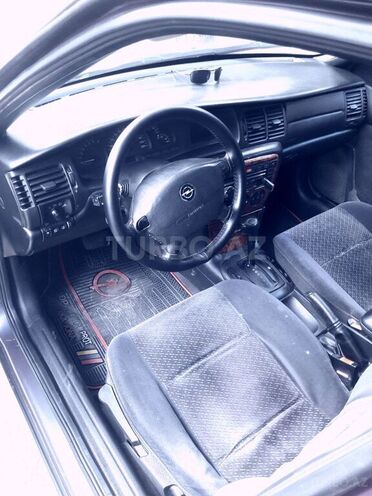Opel Vectra 1997, 250,000 km - 1.8 л - Bakı