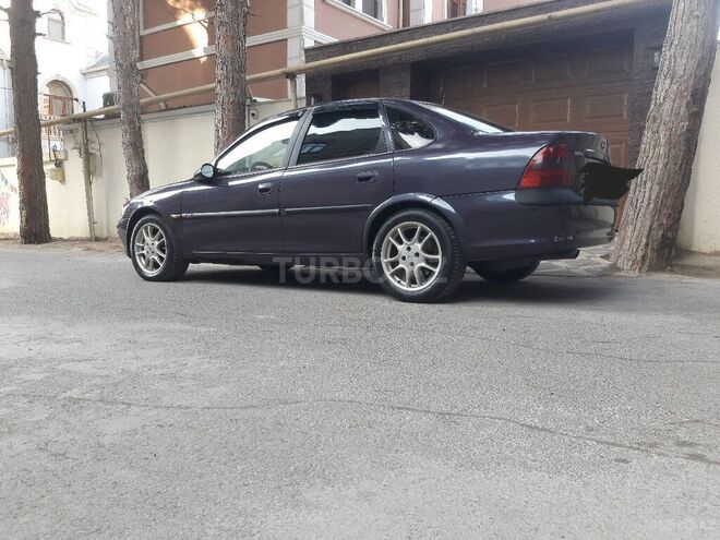Opel Vectra 1997, 250,000 km - 1.8 л - Bakı