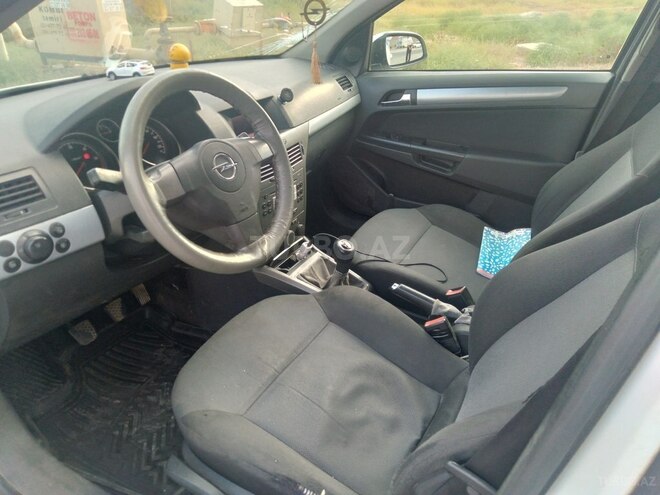 Opel Astra 2006, 310,000 km - 1.7 l - Bakı
