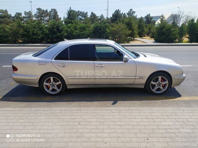 Mercedes E 220 2001, 500,000 km - 2.2 л - Bakı