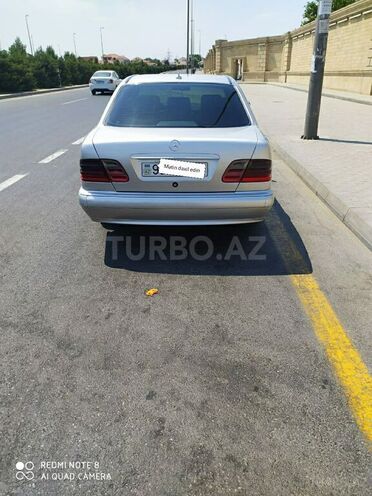 Mercedes E 220 2001, 500,000 km - 2.2 л - Bakı