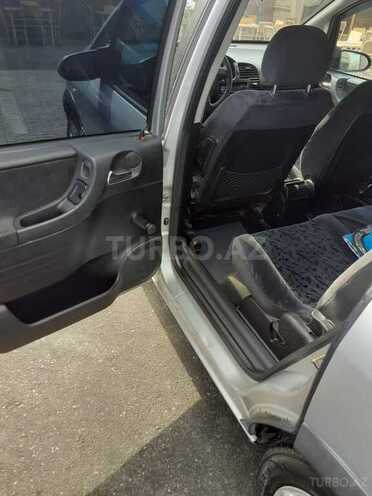 Opel Zafira 1999, 325,000 km - 1.8 л - Bakı