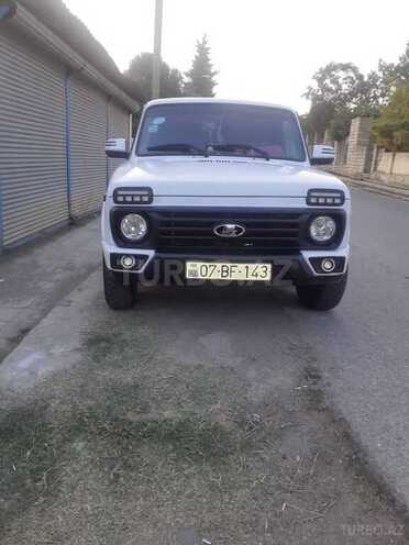 LADA (VAZ) Niva 2005, 150,000 km - 1.7 l - Astara