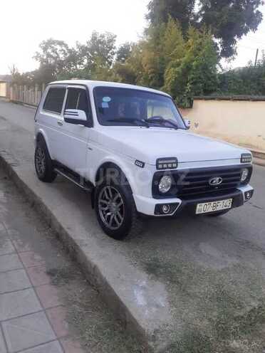 LADA (VAZ) Niva 2005, 150,000 km - 1.7 l - Astara