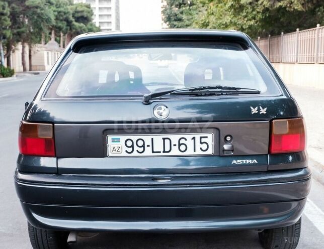 Opel Astra 1996, 295,000 km - 1.6 l - Bakı