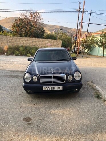 Mercedes E 240 1999, 180,000 km - 2.4 l - Bakı