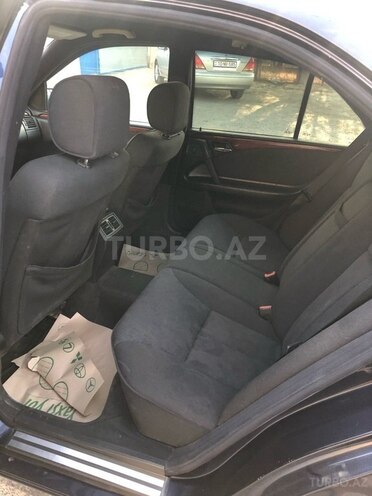 Mercedes E 240 1999, 180,000 km - 2.4 l - Bakı