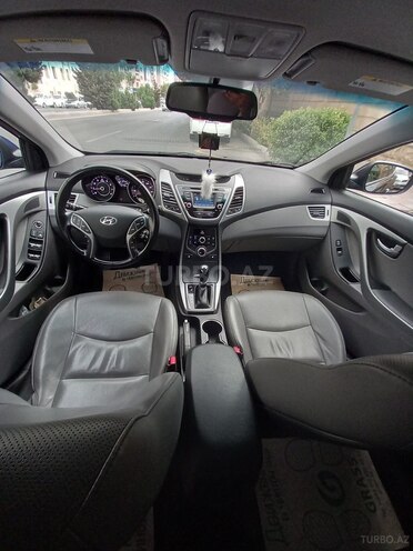 Hyundai Elantra 2015, 112,800 km - 1.8 л - Bakı