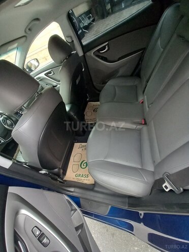 Hyundai Elantra 2015, 112,800 km - 1.8 л - Bakı