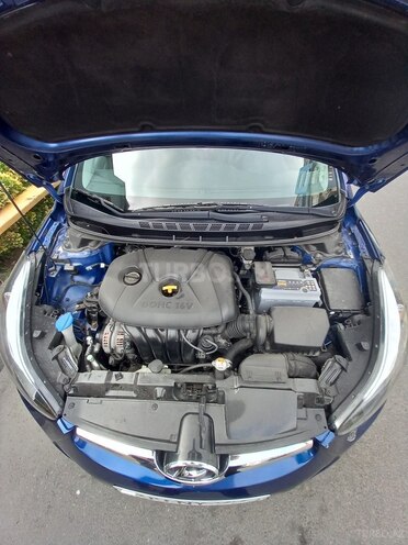 Hyundai Elantra 2015, 112,800 km - 1.8 л - Bakı