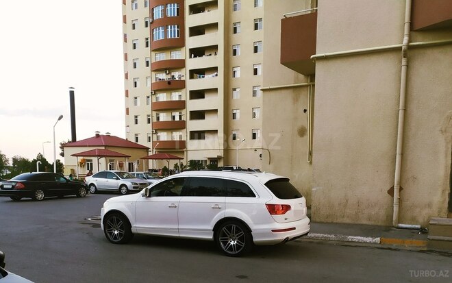 Audi Q7 2008, 95,000 km - 4.2 l - Bakı