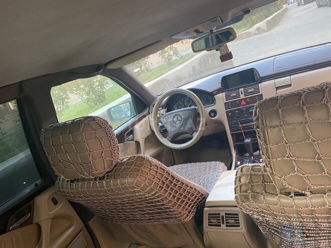 Mercedes E 230 1996, 416,000 km - 2.3 л - Bakı