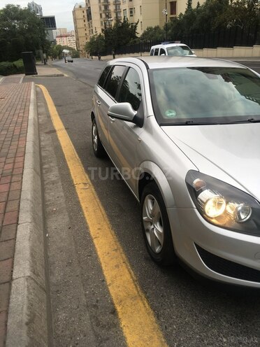 Opel Astra 2010, 205,832 km - 1.3 l - Bakı