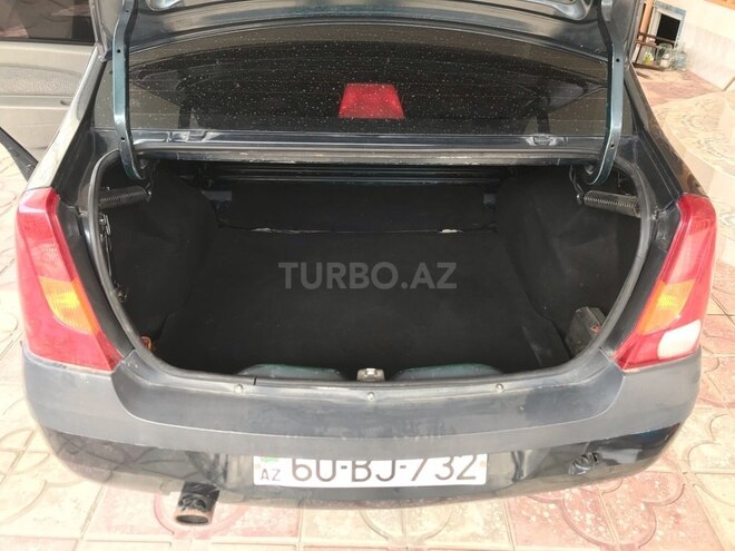 Renault Logan 2006, 143,000 km - 1.4 l - Bakı