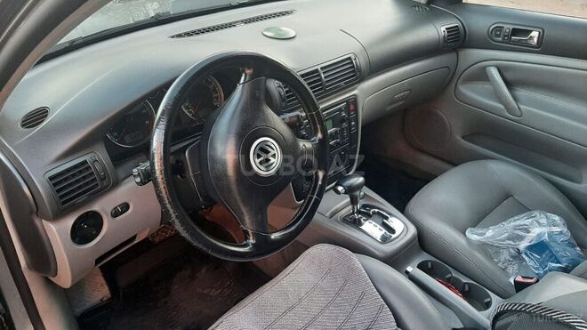 Volkswagen Passat 2004, 410,000 km - 1.8 l - Bakı