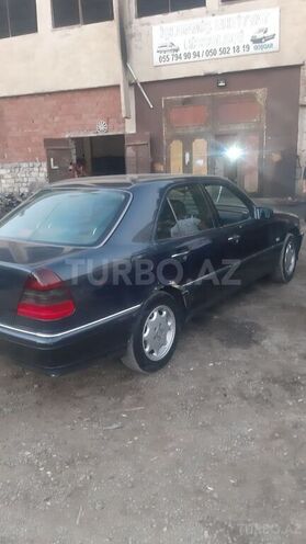 Mercedes C 230 1997, 275,000 km - 2.3 l - Bakı