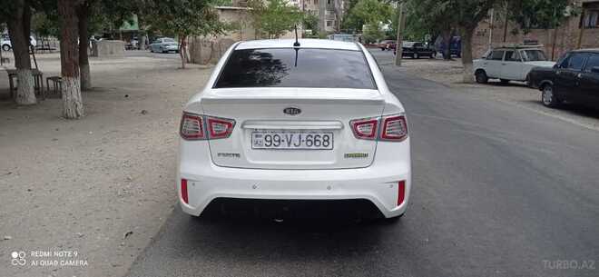 Kia Cerato 2010, 227,000 km - 1.6 l - Sumqayıt