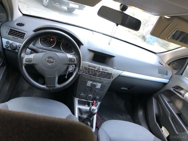 Opel Astra 2005, 150,000 km - 1.6 l - Bakı