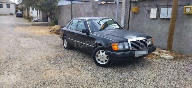 Mercedes E 230 1992, 400,000 km - 2.3 л - Sumqayıt