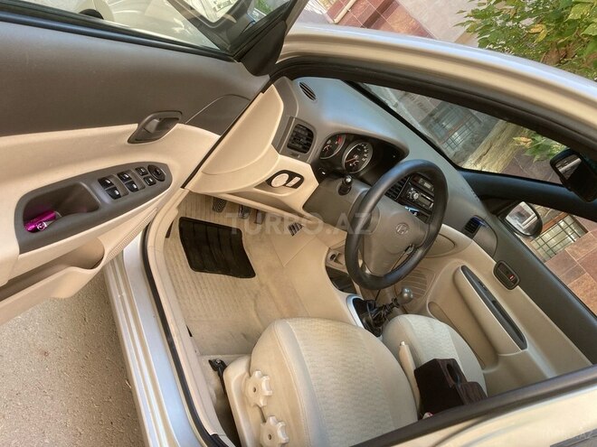 Hyundai Accent 2009, 198,600 km - 1.5 l - Bakı