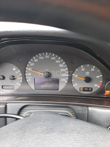 Mercedes E 220 2000, 250,000 km - 2.2 l - Bakı