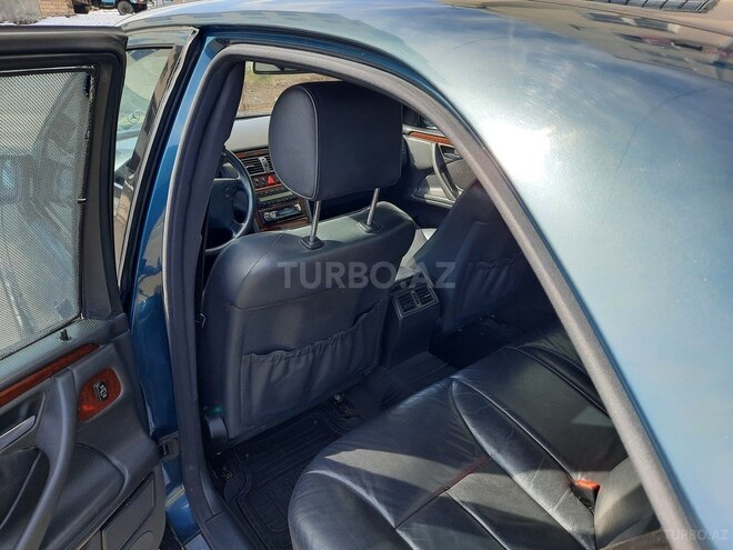 Mercedes E 220 2000, 250,000 km - 2.2 l - Bakı