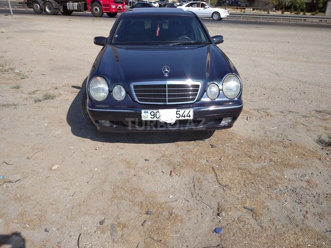 Mercedes E 270 1999, 396,000 km - 2.7 l - İmişli