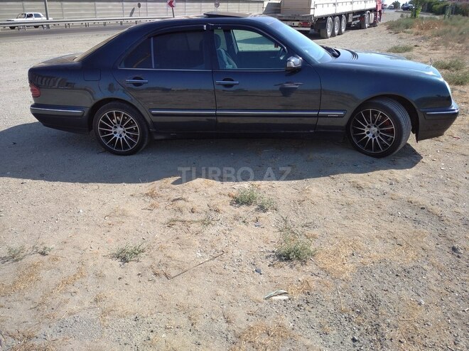 Mercedes E 270 1999, 396,000 km - 2.7 l - İmişli