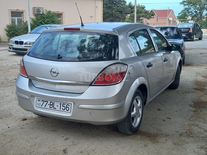 Opel Astra 2004, 225,000 km - 1.4 l - Bakı