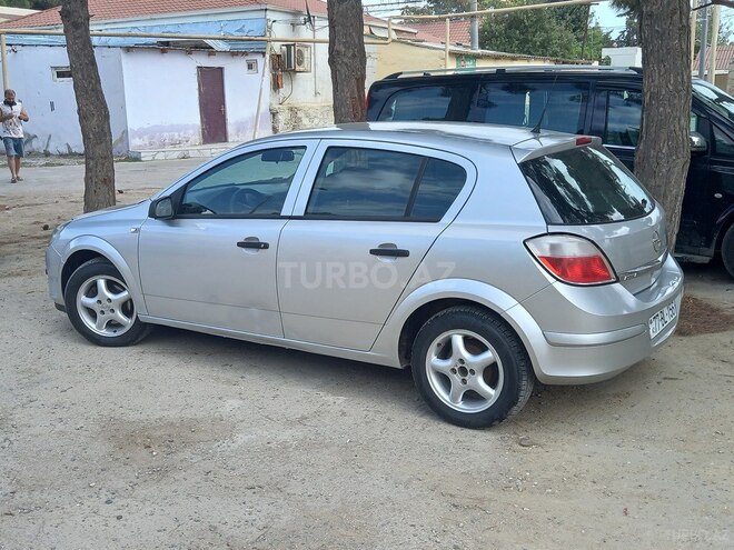 Opel Astra 2004, 225,000 km - 1.4 l - Bakı