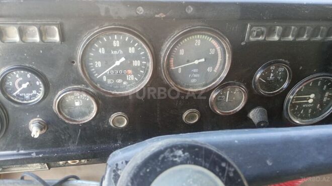 KamAz 55111 1989, 300,000 km - 11.0 l - Qobustan