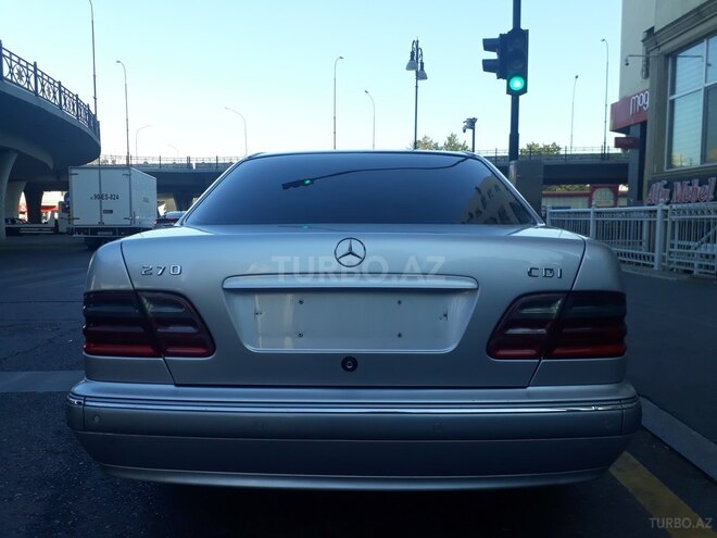 Mercedes E 270 2000, 358,000 km - 2.7 l - Bakı