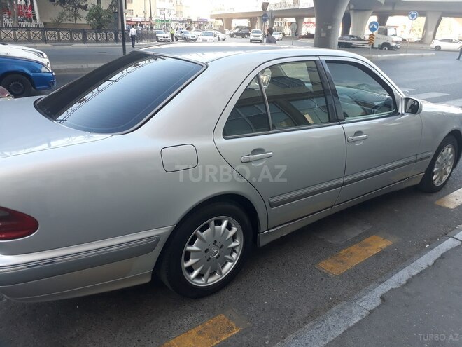 Mercedes E 270 2000, 358,000 km - 2.7 l - Bakı