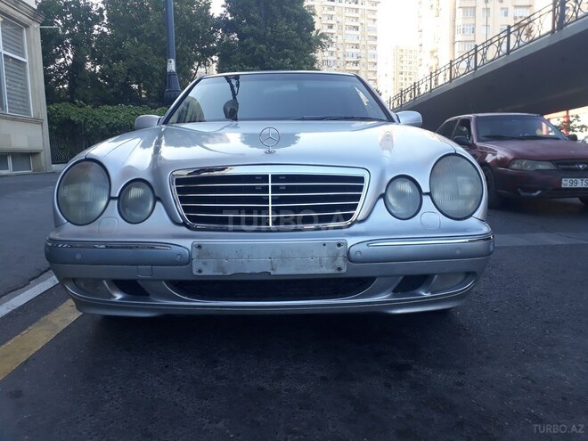 Mercedes E 270 2000, 358,000 km - 2.7 l - Bakı
