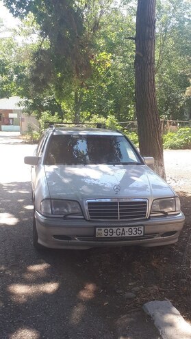 Mercedes C 220 2000, 253,000 km - 2.2 l - Bakı