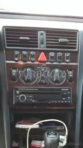 Mercedes C 220 2000, 253,000 km - 2.2 l - Bakı