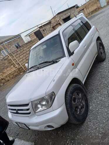 Mitsubishi Pajero io 2001, 260,000 km - 2.0 l - Bakı