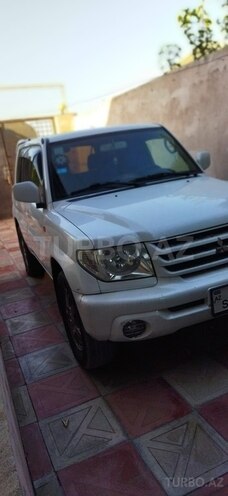 Mitsubishi Pajero io 2001, 260,000 km - 2.0 l - Bakı