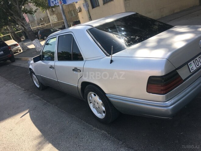 Mercedes E 260 1994, 241,041 km - 2.6 l - Sumqayıt