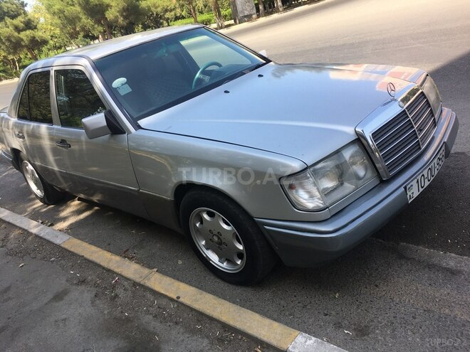 Mercedes E 260 1994, 241,041 km - 2.6 l - Sumqayıt