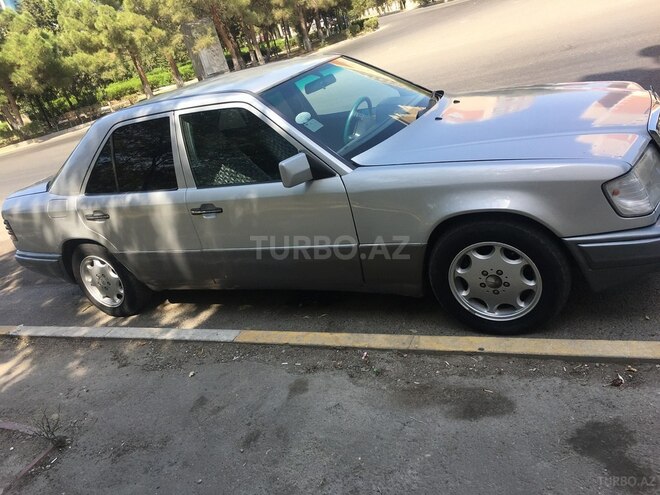 Mercedes E 260 1994, 241,041 km - 2.6 l - Sumqayıt