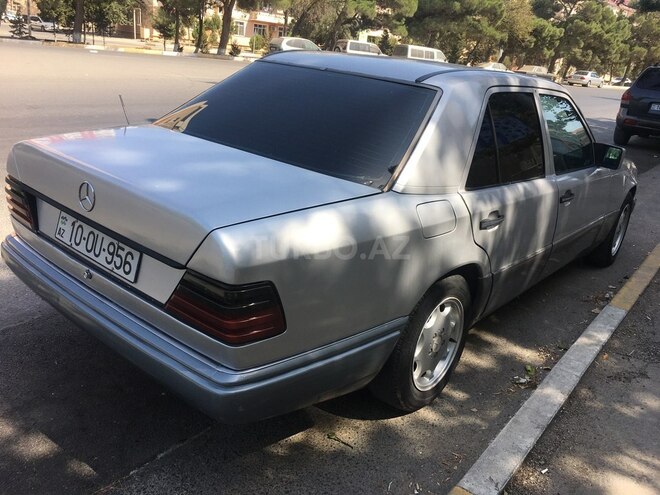 Mercedes E 260 1994, 241,041 km - 2.6 l - Sumqayıt