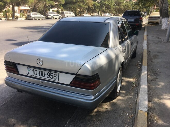 Mercedes E 260 1994, 241,041 km - 2.6 l - Sumqayıt