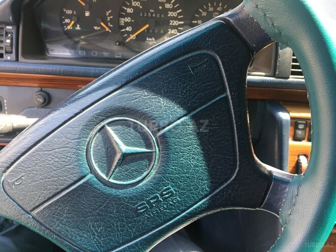 Mercedes E 260 1994, 241,041 km - 2.6 l - Sumqayıt