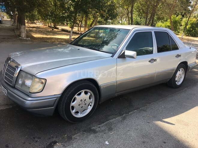 Mercedes E 260 1994, 241,041 km - 2.6 l - Sumqayıt
