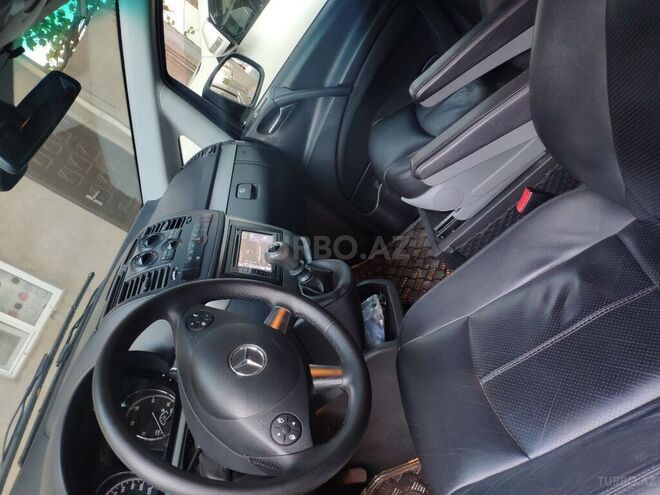Mercedes V 220 2011, 247,123 km - 2.2 l - Bakı