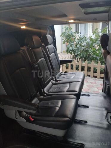 Mercedes V 220 2011, 247,123 km - 2.2 l - Bakı