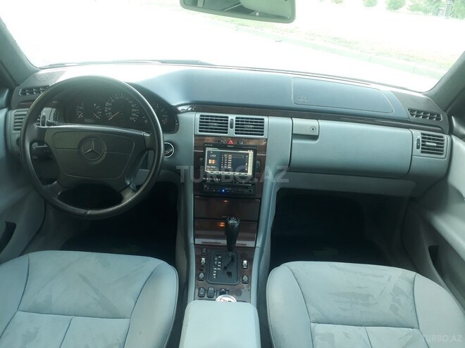 Mercedes E 230 1997, 363,612 km - 2.3 л - Sumqayıt