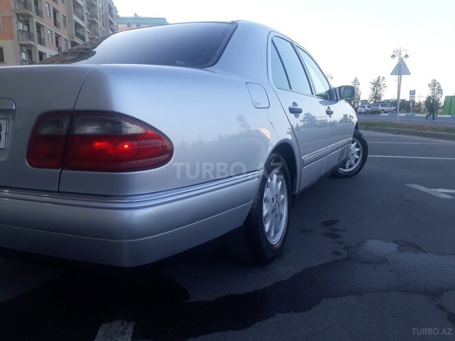 Mercedes E 230 1997, 363,612 km - 2.3 л - Sumqayıt